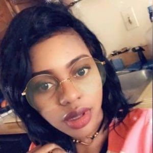 Meet your Posher, Judeline